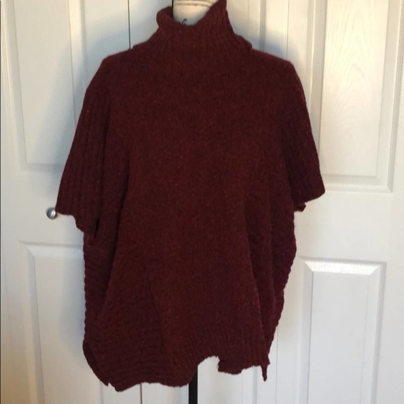 Athleta Sweaters - ATHLETA Donegal Passage Warm Wool Blend Marled Knit Poncho S/M